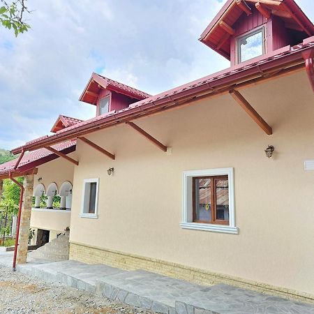 Casa Hera Călimăneşti Eksteriør billede