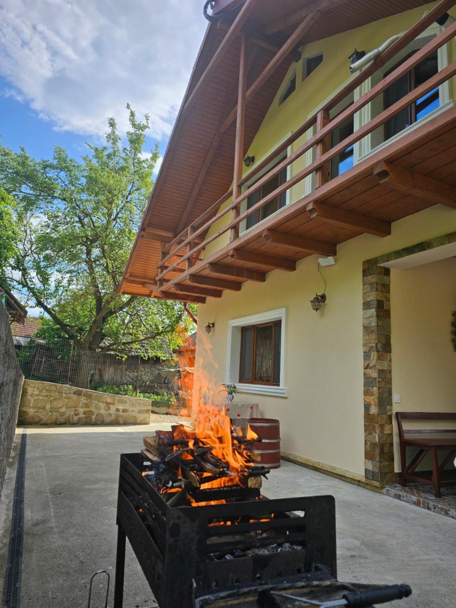 Casa Hera Călimăneşti Eksteriør billede